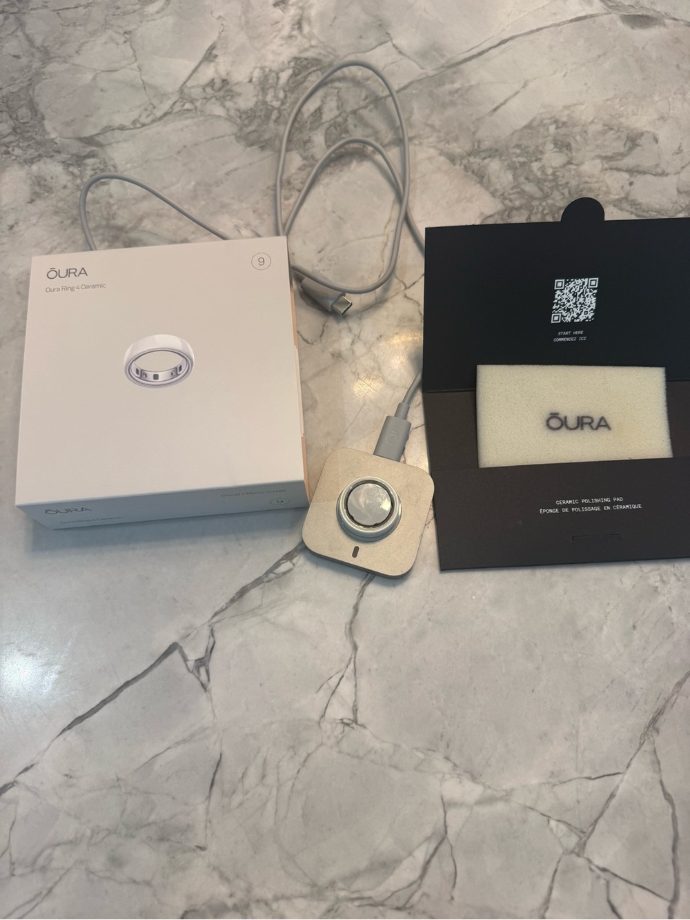 Oura Ring 4 Ceramic in Cloud Size 9